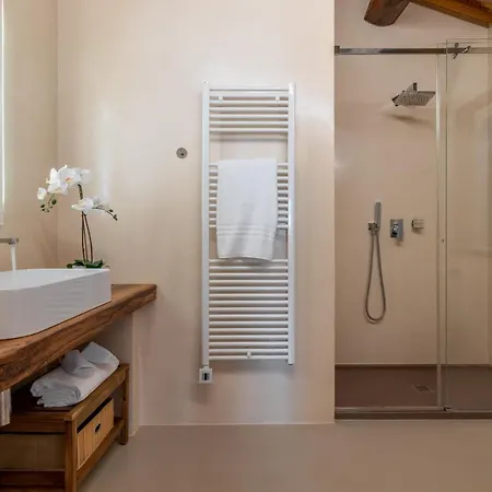 Casale Mignola 别墅 *