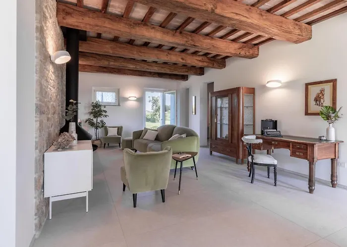 Casale Mignola Villa Cingoli